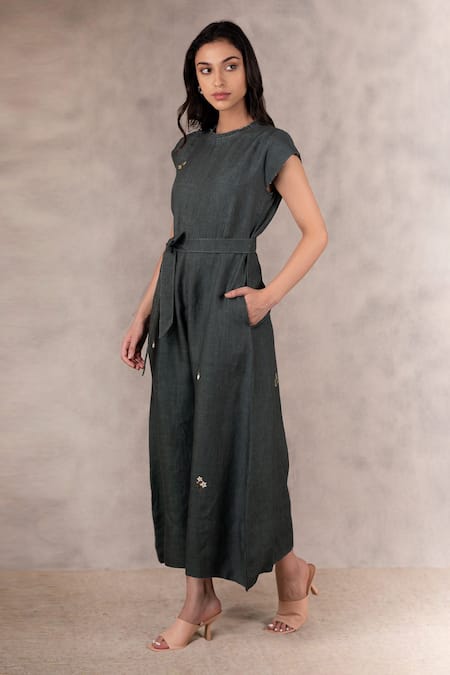 Buy_Arcvsh By Pallavi Singh_Green 100% Linen Floral Round Placement Embroidered Jumpsuit _Online_at_Aza_Fashions