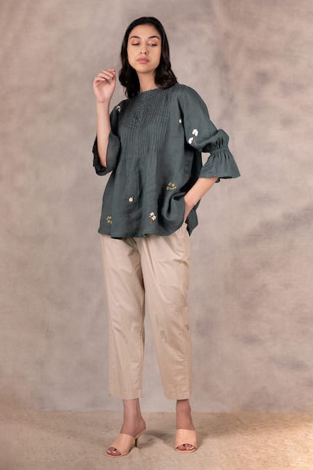 Arcvsh By Pallavi Singh Green 100% Linen Floral Round Embroidered Top 