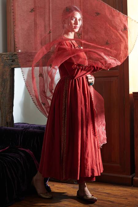 Rhua Embroidered Anarkali Set 