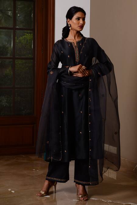 Buy_Rhua_Black Dupatta Organza, Kurta Chanderi, Pant Cotton Silk Embroidered Set_Online_at_Aza_Fashions