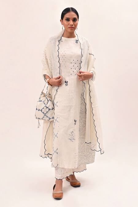 Buy Arcvsh By Pallavi Singh Ivory , Gauze Floral, Geometric Round Printed Kurta Pant Set at Aza Fashions Buy_Arcvsh By Pallavi Singh_Ivory , Gauze Floral, Geometric Round Printed Kurta Pant Set_at_Aza_Fashions