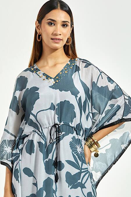 Shop_Anantaa by Roohi_Grey Bemberg Modal And Embellishment Floral & Sequin V Kaftan Kurta _Online_at_Aza_Fashions