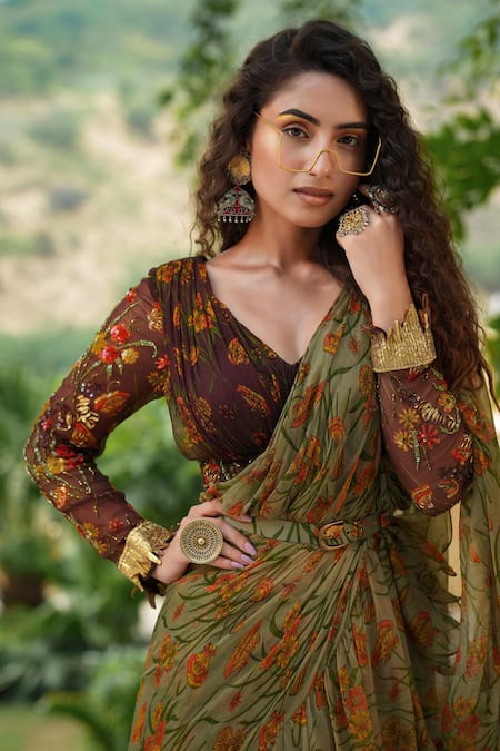 Pallavi Jaipur Green Chiffon Lining Shantoon Floral Print, Pre-pleated Saree With Blouse at Aza Fashions Pallavi Jaipur_Green Chiffon Lining Shantoon Floral Print, Pre-pleated Saree With Blouse _at_Aza_Fashions