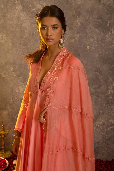 Buy Glittire By Sakshi Verma Pink Silk Chanderi Embroidered Resham And Mirror Work Kurta Palazzo Set Online at Aza Fashions Buy_Glittire By Sakshi Verma_Pink Silk Chanderi Embroidered Resham And Mirror Work Kurta Palazzo Set _Online_at_Aza_Fashions