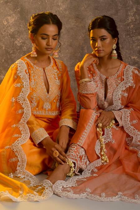 Glittire By Sakshi Verma_Peach Organza, Chanderi Dori Embroidery Keyhole Kurta Palazzo Set_at_Aza_Fashions