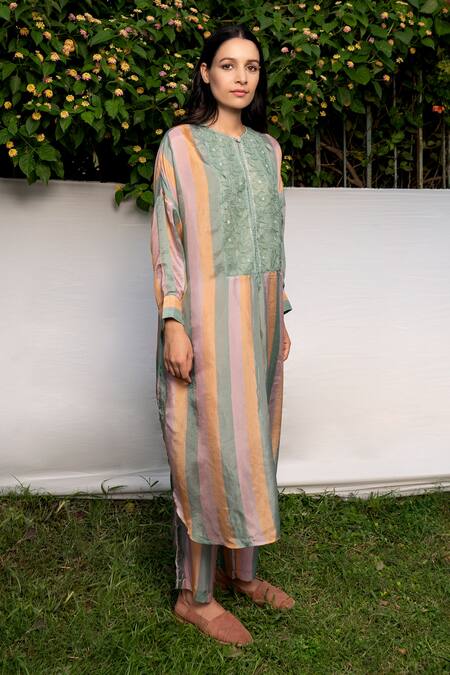 Ayaka Green 100% Silk Organza, Viscose Tabby Hand Embroidered Round Striped Long Tunic Online at Aza Fashions Ayaka_Green 100% Silk Organza, Viscose Tabby Hand Embroidered Round Striped Long Tunic _Online_at_Aza_Fashions