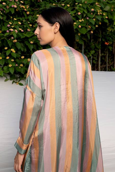 Shop Ayaka Purple 100% Silk Organza, Viscose Tabby Hand Embroidered Striped Long Tunic at Aza Fashions Shop_Ayaka_Purple 100% Silk Organza, Viscose Tabby Hand Embroidered Striped Long Tunic _at_Aza_Fashions