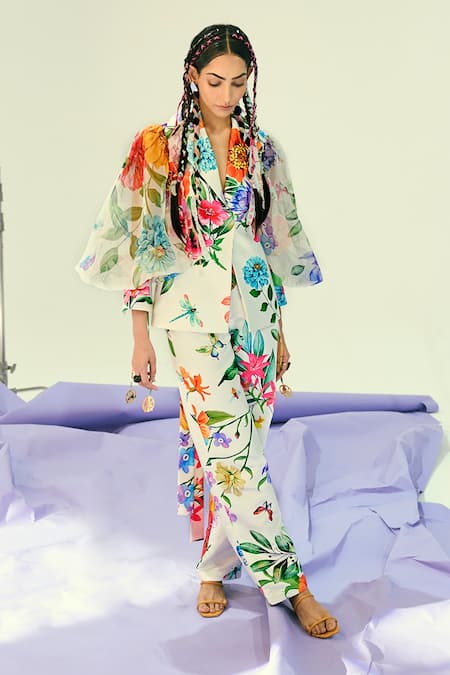 Shop Limerick By Abirr N' Nanki Ivory Hybrid Silk Floral Motifs Lapel Collar Print Jacket at Aza Fashions Shop_Limerick By Abirr N' Nanki_Ivory Hybrid Silk Floral Motifs Lapel Collar Print Jacket _at_Aza_Fashions