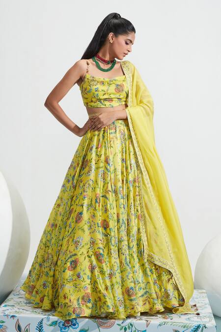 Mahima Mahajan_Yellow Organza, Satin Organza, Shantoon Daniya Botanical Print Lehenga Set_Online_at_Aza_Fashions