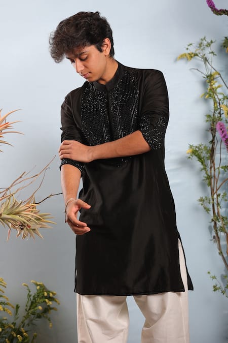 Julie By Julie Shah_Black Chanderi Sequin Embroidered Kurta_Online_at_Aza_Fashions