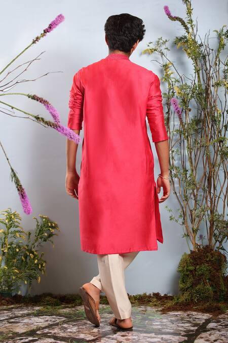 Julie by Julie Shah Coral Chanderi Embroidery Pintuck Kurta   2