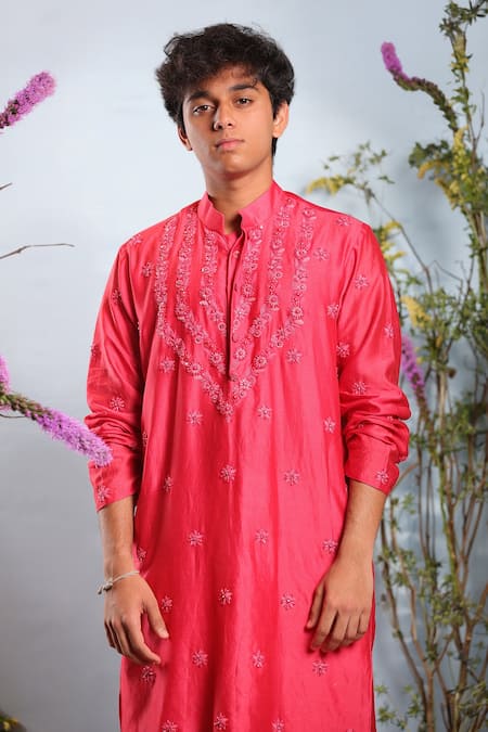 Julie By Julie Shah_Coral Chanderi Cutdana, Floral, Resham Embroidered Kurta_Online_at_Aza_Fashions