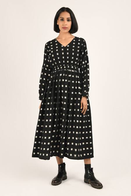 Buy_Indigo Dreams_Black Cotton Coorg V Neck Dress_Online_at_Aza_Fashions