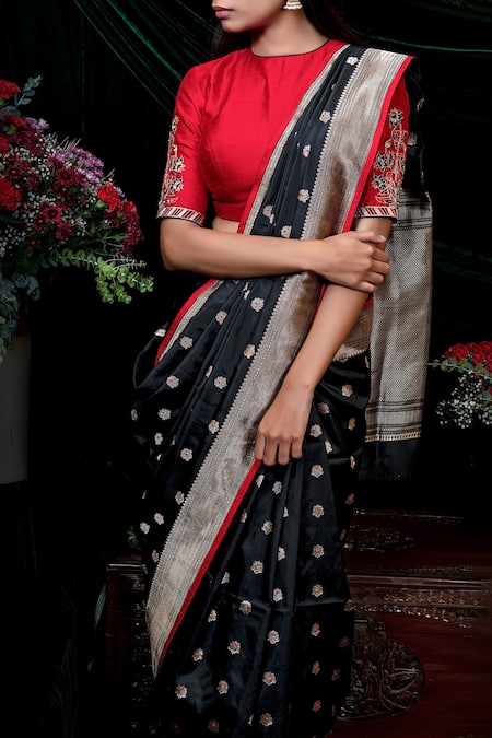 Shimai Jayachandra Floral Woven Saree 