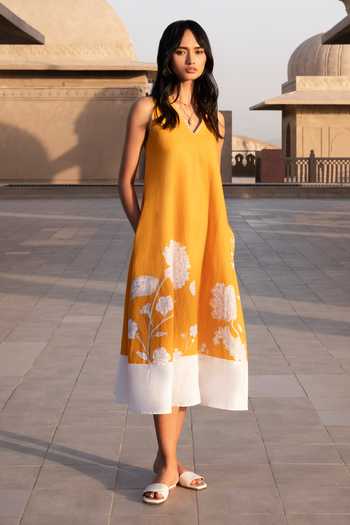 Buy Anita Dongre Aster Cotton Linen Printed Dress Online | Aza Fashion. Buy Anita Dongre Aster Cotton Linen Printed Dress Online | Aza Fashion.