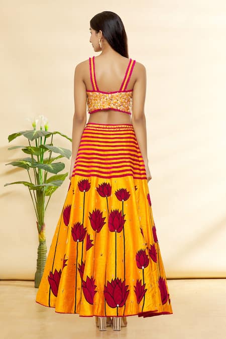 Rohini Bedi Embroidered Lehenga Set 