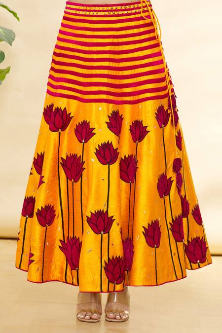 Rohini Bedi_Orange Silk, Rawsilk Machine And Hand Sweetheart Neck Embroidered Lehenga Set _at_Aza_Fashions