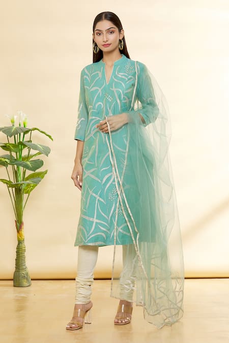 Rohini Bedi Green Chanderi Embroidered Applique And Hand Work Notched Kurta Set 