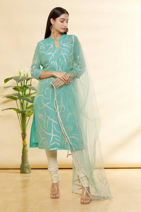 Buy Rohini Bedi Green Chanderi Applique And Hand Work Notched Embroidered Kurta Set Online at Aza Fashions Buy_Rohini Bedi_Green Chanderi Applique And Hand Work Notched Embroidered Kurta Set _Online_at_Aza_Fashions