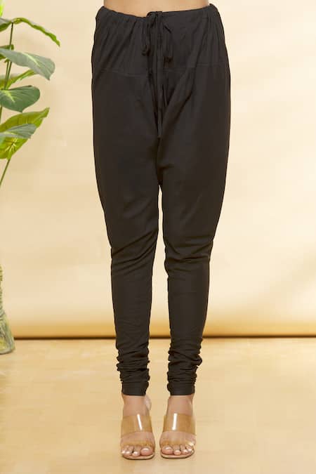 Shop Rohini Bedi Black Chanderi Applique And Hand Work Notched Embroidered Kurta Set Online at Aza Fashions Shop_Rohini Bedi_Black Chanderi Applique And Hand Work Notched Embroidered Kurta Set _Online_at_Aza_Fashions