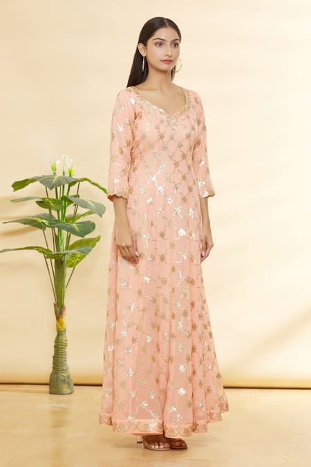 Rohini Bedi_Peach Art Georgette Sequin Leaf Neck Embroidered Anarkali Set _Online_at_Aza_Fashions