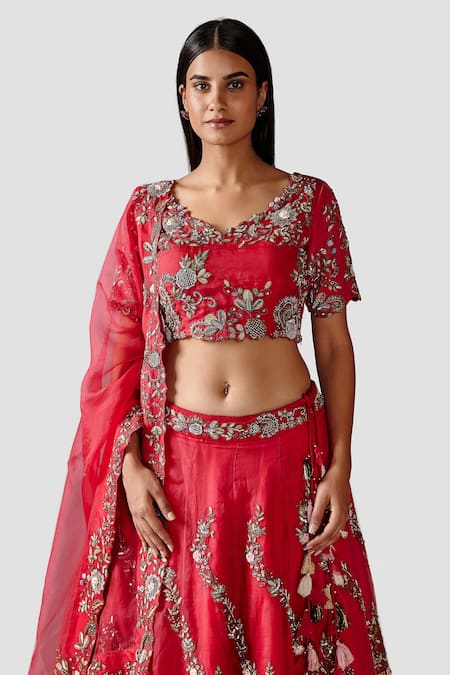 Buy_Swati Narula_Red Organza Floral Motifs V Neck Zohreh Embroidered Bridal Lehenga Set _Online_at_Aza_Fashions