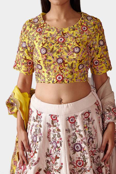 Swati Narula Ivory Silk Floral Motifs Round Iman Hand Embroidered Bridal Lehenga Set at Aza Fashions Swati Narula_Ivory Silk Floral Motifs Round Iman Hand Embroidered Bridal Lehenga Set _at_Aza_Fashions