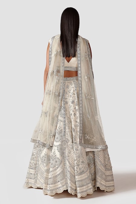 Swati Narula Ivory Dupatta Net, Lehenga And Blouse Organza Afsa Embroidered Bridal Set Online at Aza Fashions Swati Narula_Ivory Dupatta Net, Lehenga And Blouse Organza Afsa Embroidered Bridal Set _Online_at_Aza_Fashions