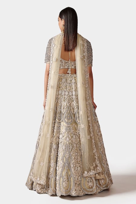 Shop Swati Narula Ivory Net, Lining Raw Silk Faeezah Hand Embroidered Bridal Lehenga Set at Aza Fashions Shop_Swati Narula_Ivory Net, Lining Raw Silk Faeezah Hand Embroidered Bridal Lehenga Set _at_Aza_Fashions