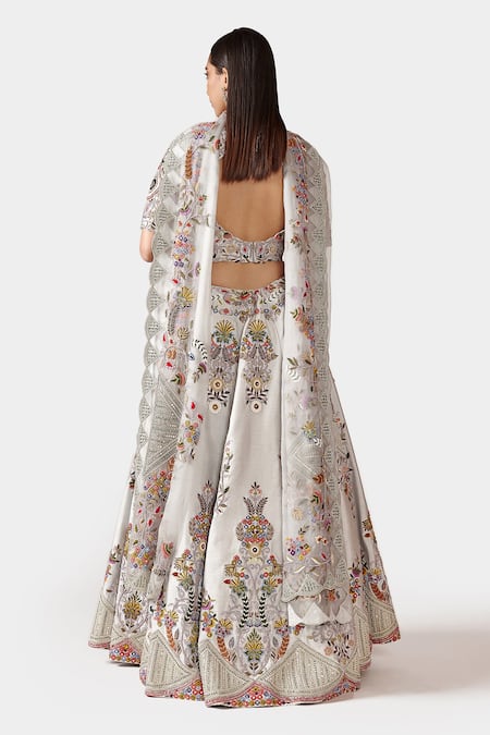 Shop Swati Narula Grey Dupatta Organza, Lehenga And Blouse Raw Nafia Embroidered Bridal Set at Aza Fashions Shop_Swati Narula_Grey Dupatta Organza, Lehenga And Blouse Raw Nafia Embroidered Bridal Set _at_Aza_Fashions