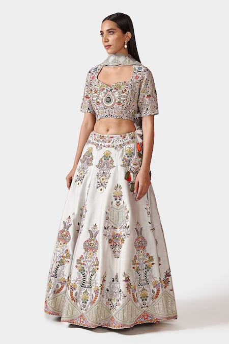 Swati Narula Grey Dupatta Organza, Lehenga And Blouse Raw Nafia Embroidered Bridal Set Online at Aza Fashions Swati Narula_Grey Dupatta Organza, Lehenga And Blouse Raw Nafia Embroidered Bridal Set _Online_at_Aza_Fashions