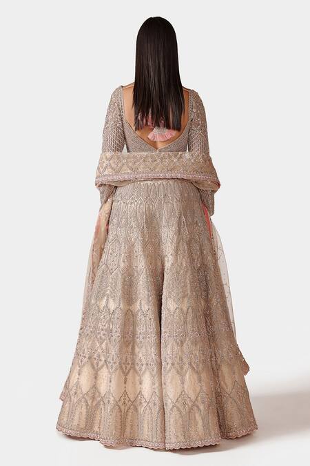 Shop Swati Narula Peach Dupatta Net, Lehenga And Blouse Nazmin Hand Embroidered Bridal Set at Aza Fashions Shop_Swati Narula_Peach Dupatta Net, Lehenga And Blouse Nazmin Hand Embroidered Bridal Set_at_Aza_Fashions