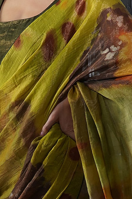 Yavi_Green Cotton Tissue Abstract Print Saree_at_Aza_Fashions