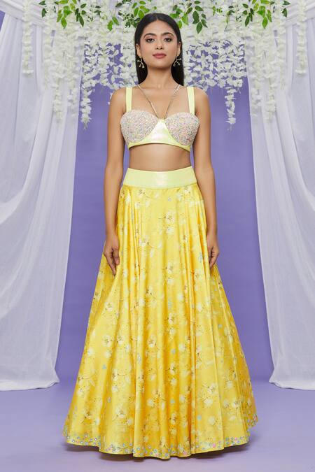 Buy_Sonal & Ekta_Yellow Dupatta Shimmer Net, Lehenga Taffeta, Top Vegan Set With Waist Bag _Online_at_Aza_Fashions