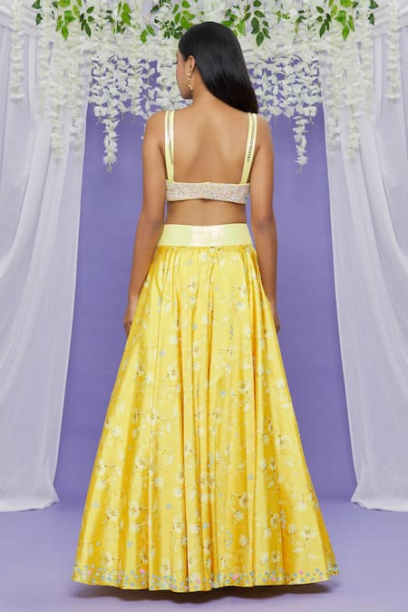 Sonal & Ekta Printed Lehenga Set With Waist Bag 