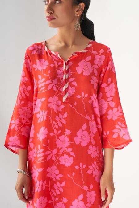 Shop_Negra Elegante_Pink Cotton Silk Floral Notched Round Neck Faded Rose Kurta And Pant Set _Online_at_Aza_Fashions