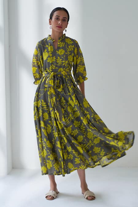 Negra Elegante Lovestruck Floral Print Dress 