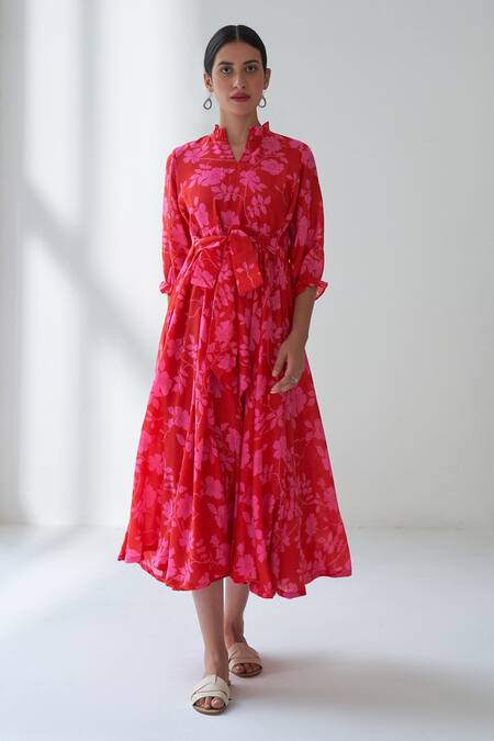 Buy_Negra Elegante_Pink Cotton Silk Floral Mandarin Collar Lovestruck Print Dress_Online_at_Aza_Fashions