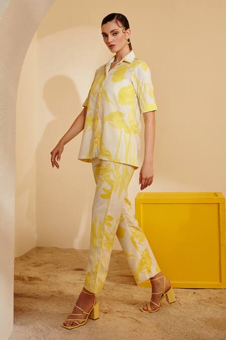 Zosia_Yellow Luxury Crepe Floral Motifs Collared Neck Print Pant Set _Online_at_Aza_Fashions