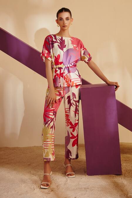 Zosia White Luxury Crepe Floral Motifs Straight Botanical Print Top And Pant Set Online at Aza Fashions Zosia_White Luxury Crepe Floral Motifs Straight Botanical Print Top And Pant Set_Online_at_Aza_Fashions