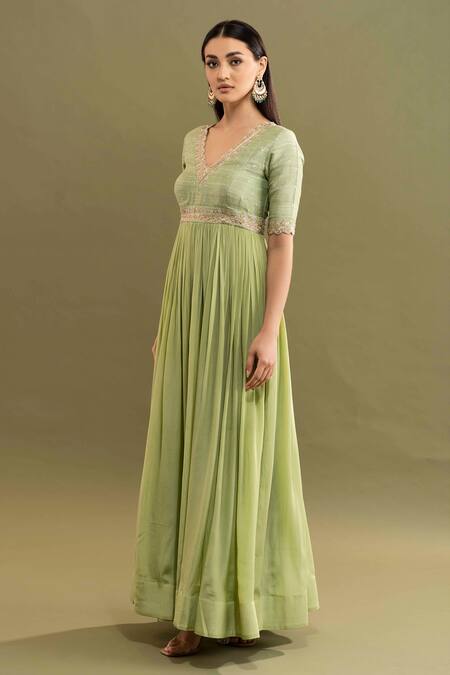 Buy_Kavitha Gutta_Green Crepe Zardozi V Neck Gathered Anarkali _Online_at_Aza_Fashions