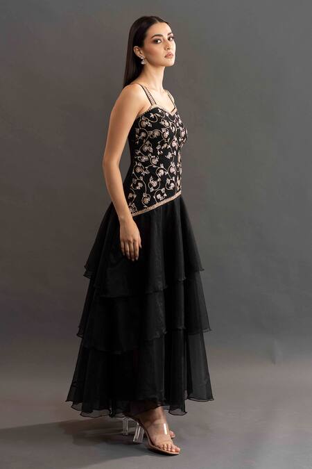 Kavitha Gutta_Black Floral Sweetheart Neck Kiara Ruffle Anarkali _Online_at_Aza_Fashions