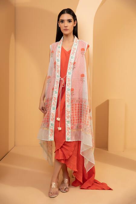 Buy Tarini Vij Orange Kurta - Crush Mul Cape - Kotta Floral Cape Nazma Printed And Draped Online at Aza Fashions Buy_Tarini Vij_Orange Kurta - Crush Mul Cape - Kotta Floral Cape Nazma Printed And Draped _Online_at_Aza_Fashions