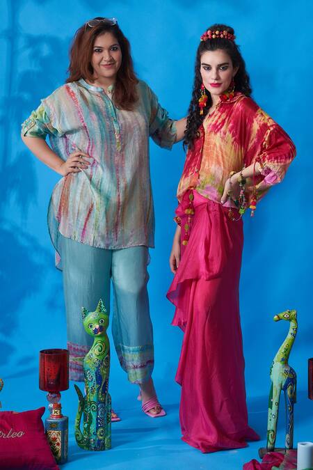 Buy CAPISVIRLEO Orange Habutai Silk Spread Collar Ferna Tie Dye Shirt Online at Aza Fashions Buy_CAPISVIRLEO_Orange Habutai Silk Spread Collar Ferna Tie Dye Shirt_Online_at_Aza_Fashions