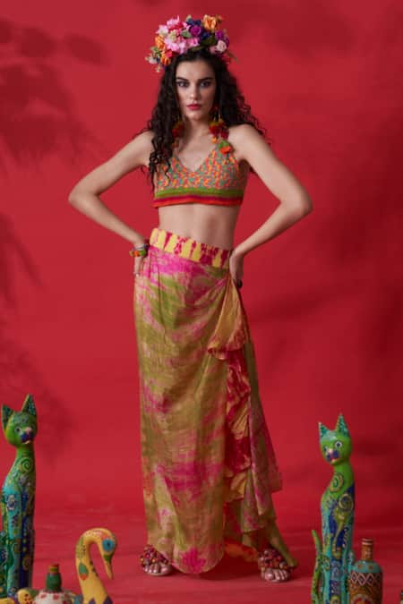 Buy_CAPISVIRLEO_Green Crochet V Neck Biki Bralette_Online_at_Aza_Fashions