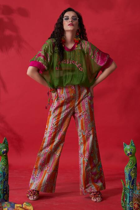 Buy_CAPISVIRLEO_Green Habutai Silk Thread And Beads Round Tie Dye Crop Top_Online_at_Aza_Fashions