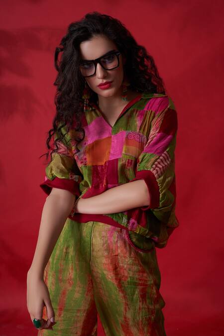 CAPISVIRLEO_Green Jute Spread Collar Flora Patchwork Crop Top_at_Aza_Fashions