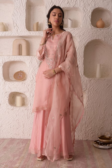Surabhi Arya_Pink Organza, Tissue Floral Notched Embroidered Kurta Sharara Set _Online_at_Aza_Fashions