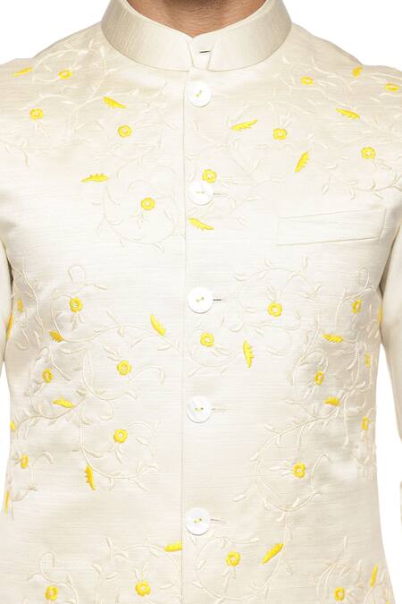 Paresh Lamba Signatures_Cream Polyester Silk Hand Embroidery Floral Bundi And Kurta Set  _at_Aza_Fashions