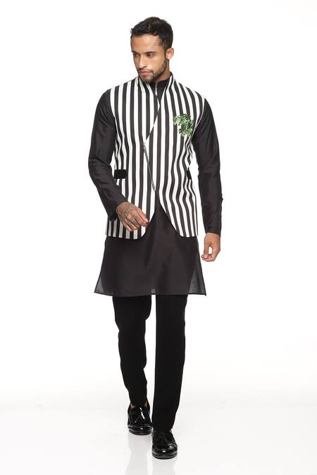 Paresh Lamba Signatures_Black Silk, Cotton Leaf Asymmetric Bundi And Kurta Set _Online_at_Aza_Fashions